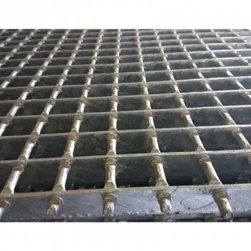 UNPAINTED GRATING RS40 45/40 25X4.5MM 2400X1200MM