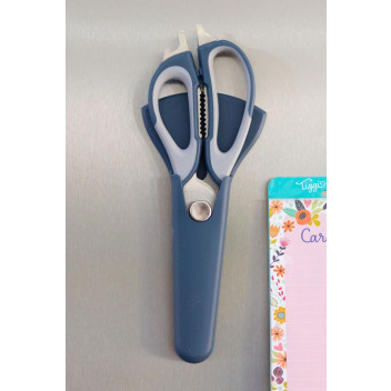 KITCHEN SCISSORS INCLUDING PROTECTIVE COVER AND MAGNET 23CM