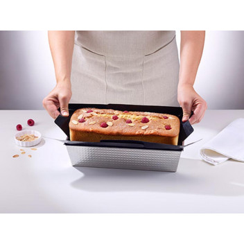 NOSTIK MULTI CAKE TIN LINER NOSTIK MULTI CAKE TIN LINER